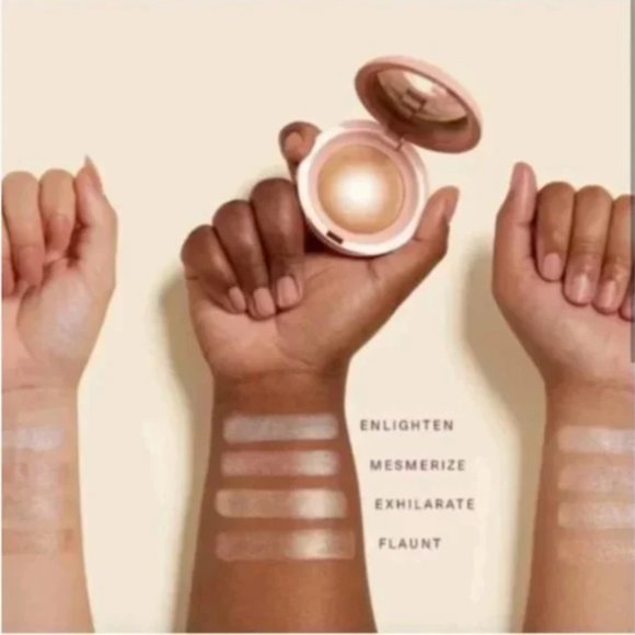 NEW Rare Beauty Positive Light Silky Touch Highlighter in Enlighten - Picture 3 of 5